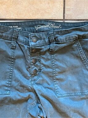 Universal Thread Green High-Waist Button-Fly Pants